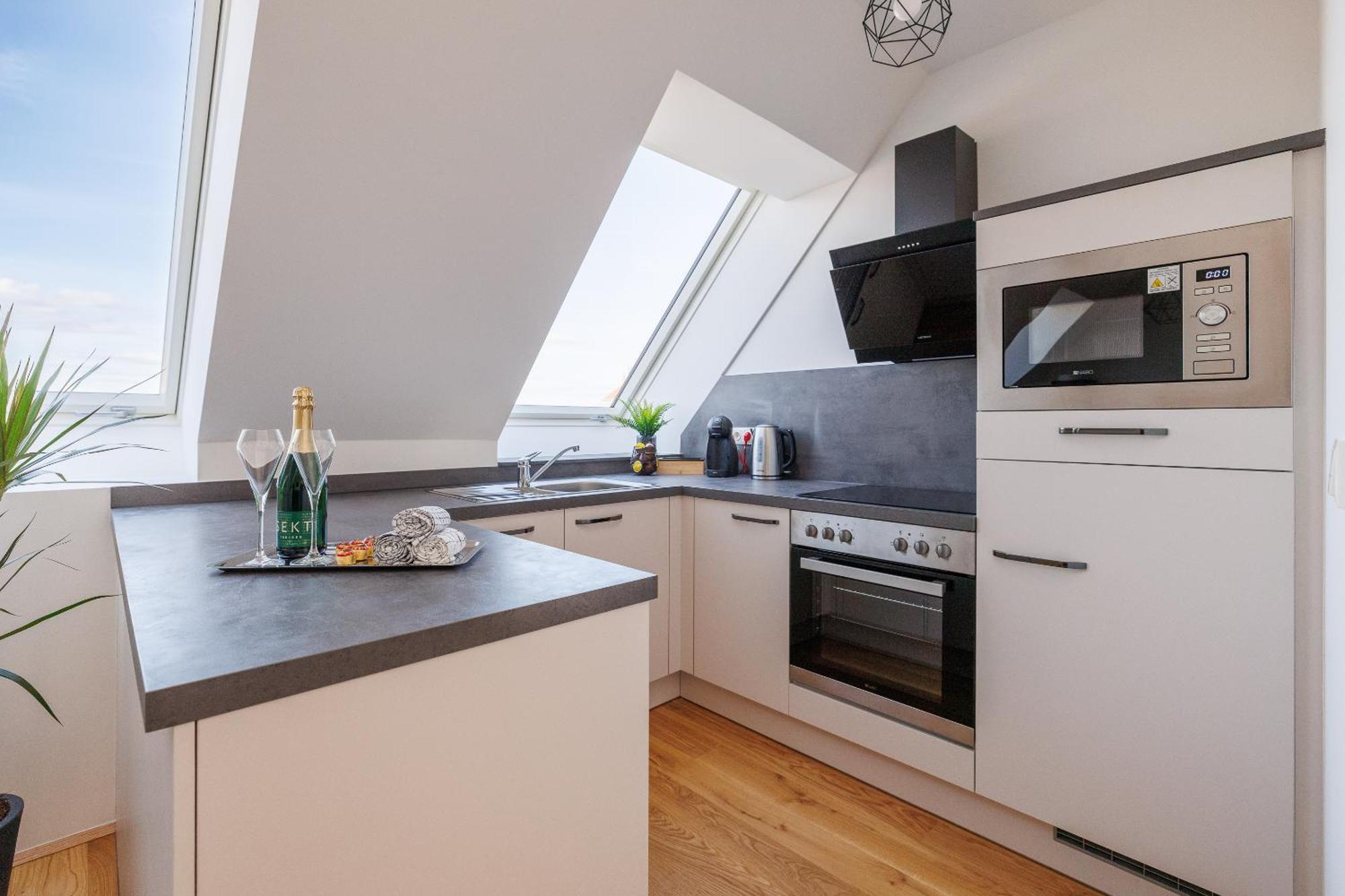 Symphony Apartments 38 - Modern Loft With Terrace And Grill In Central Location Vienna Exterior photo